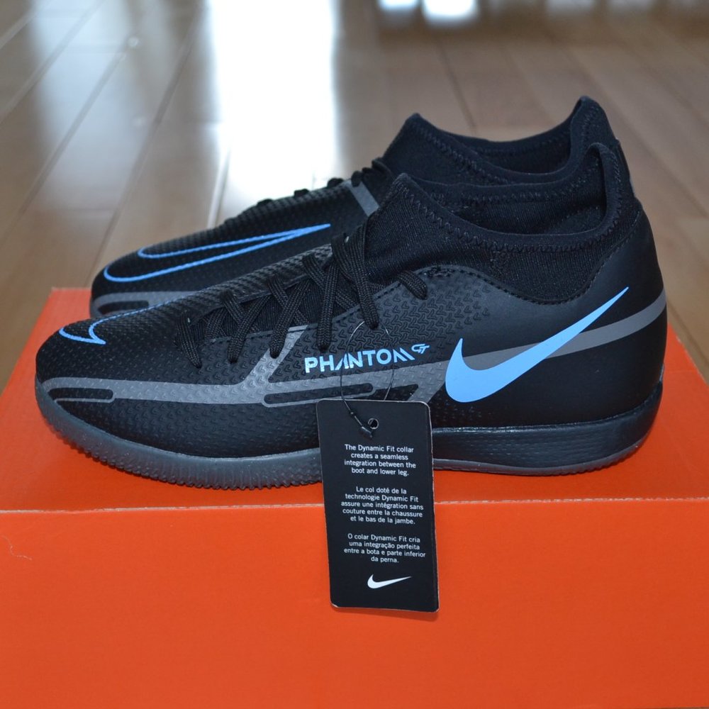 Nike PhantomX Indoor Soccer Shoes - Black/Blue (Women)